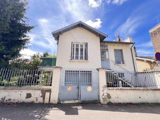 Maison en vente à Villeurbanne, Auvergne Rhône Alpes, 310600€