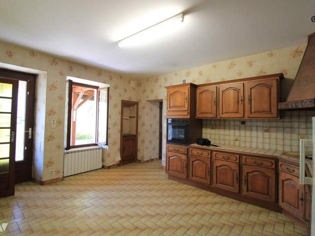 Maison en vente à Vouillé, Nouvelle Aquitaine, 119000€