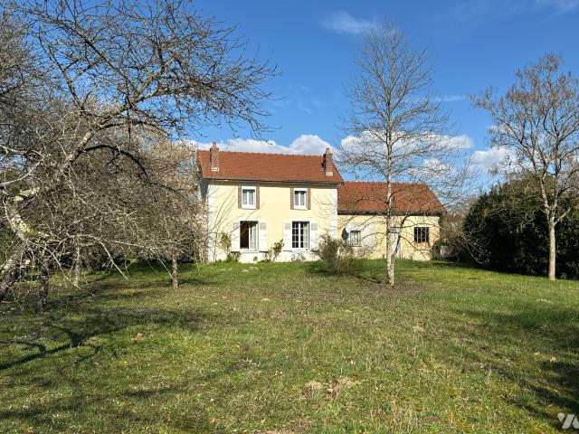 Maison en vente à Vulaines, Grand Est, 89000€