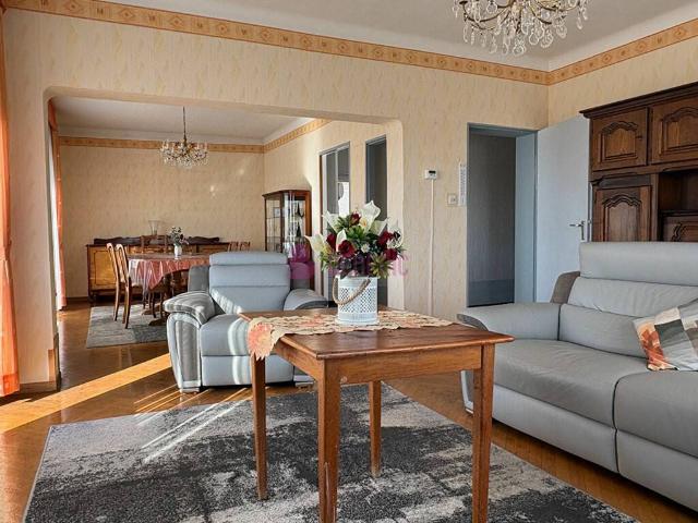 Maison en Vente à Woustviller