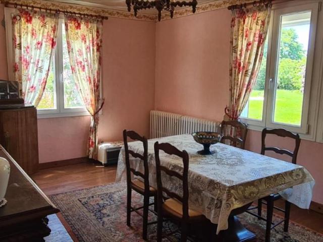 Maison en vente à Annois, Hauts de France, 125000€