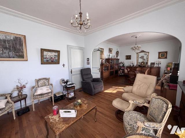 Maison en vente à Angers, Pays de la Loire, 590000€