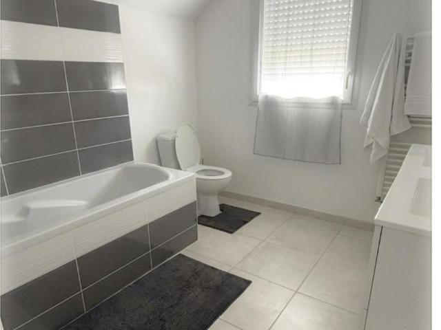 Maison en vente à Angers, Pays de la Loire, 296610€