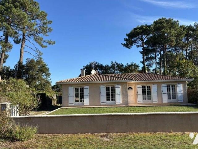 Maison en vente à Arès, Nouvelle Aquitaine, 380000€