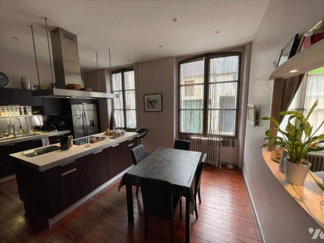 Maison en vente à Argentan, Normandie, 416680€