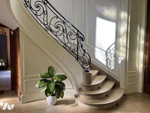 Maison en vente à Arras, Hauts de France, 775000€