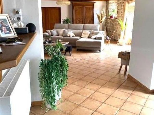 Maison en vente à Arzenc d'Apcher, Occitanie, 430000€