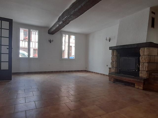 Maison en vente à Aumale, Normandie, 180000€