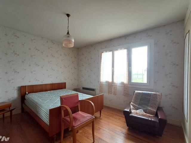 Maison en vente à Aujac, Nouvelle Aquitaine, 140000€