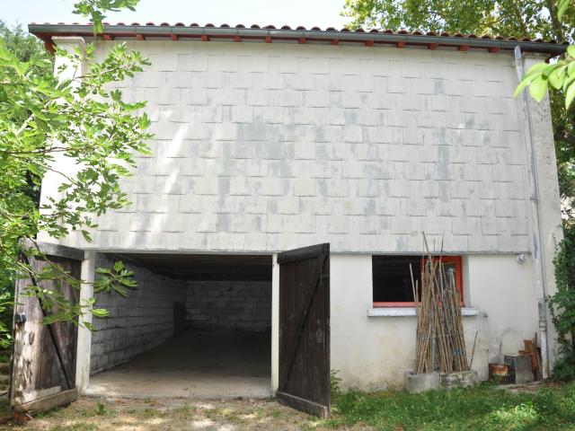 Maison en vente à Aurignac, Occitanie, 127200€