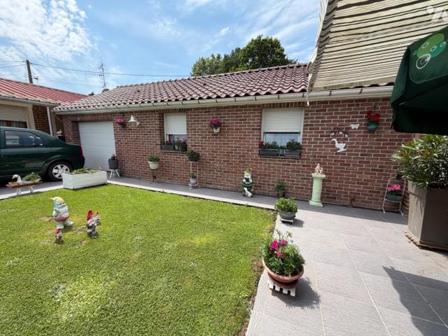 Maison en vente à Bailleul, Hauts de France, 259990€
