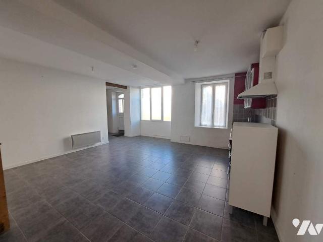 Maison en vente à Ballots, Pays de la Loire, 80000€
