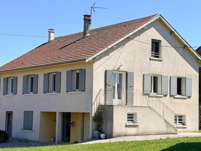 Maison en vente à Barretaine, Bourgogne Franche Comté, 215000€
