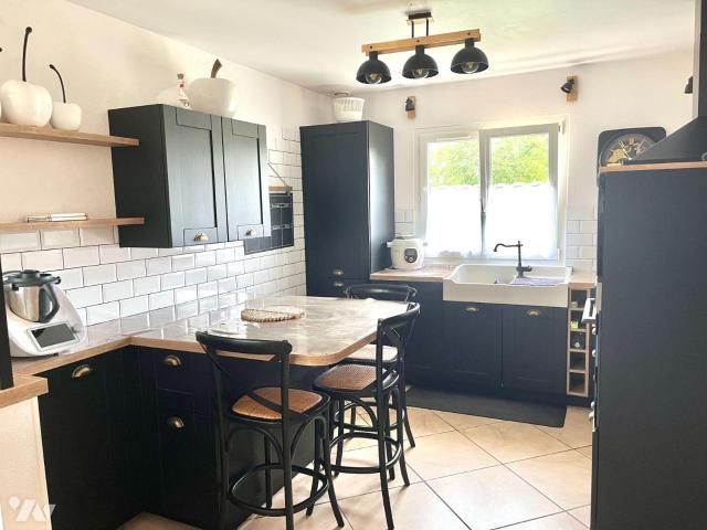 Maison en vente à Bazoge, Pays de la Loire, 408000€