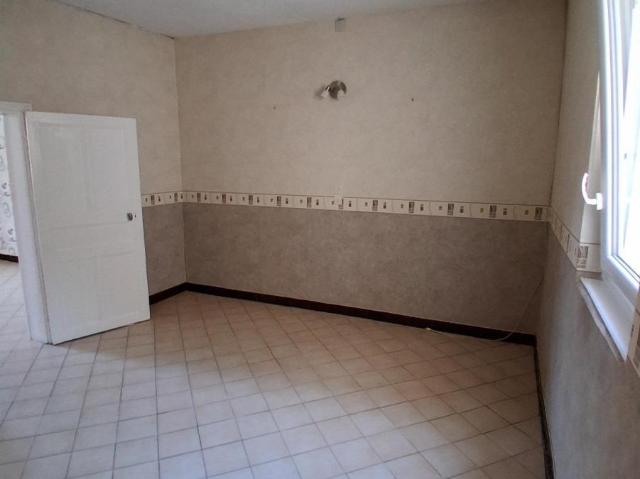 Maison en vente à Bernot, Hauts de France, 79500€