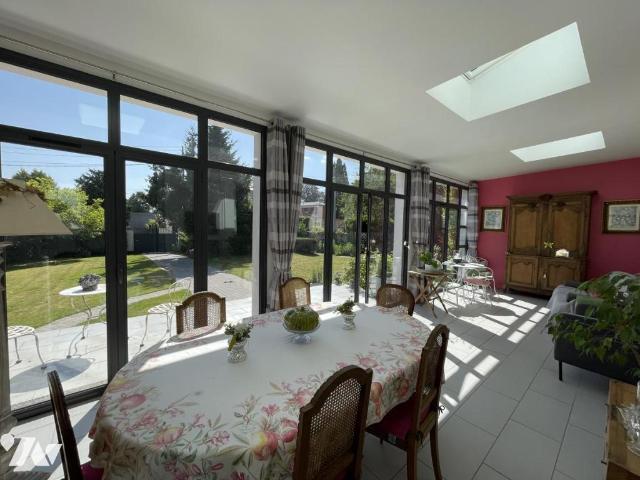 Maison en vente à Bihorel, Normandie, 613000€