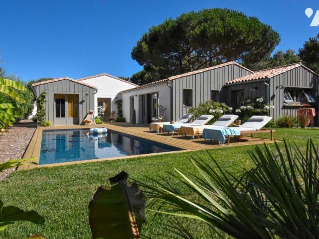Maison en vente à Bois Plage en Ré, Nouvelle Aquitaine, 2369 €