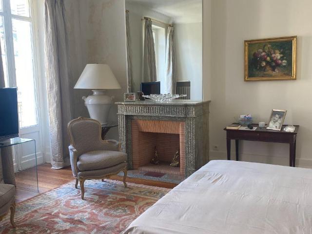 Maison en vente à Bordeaux, Nouvelle Aquitaine, 1350 €