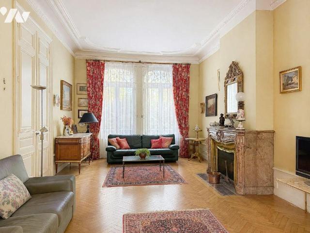 Maison en vente à Bordeaux, Nouvelle Aquitaine, 1700 €