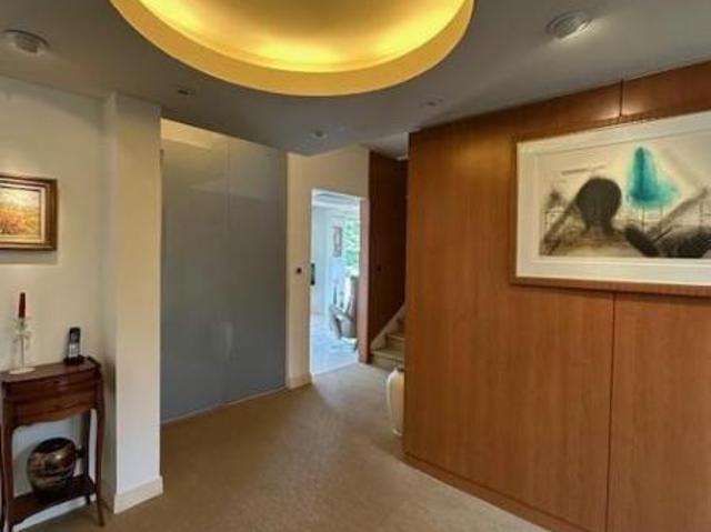 Maison en vente à Bouchemaine, Pays de la Loire, 1225 €