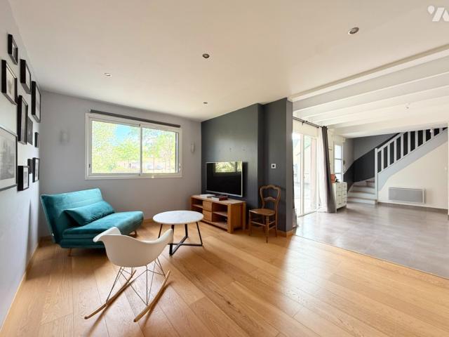 Maison en vente à Bourg des Comptes, Bretagne, 349900€