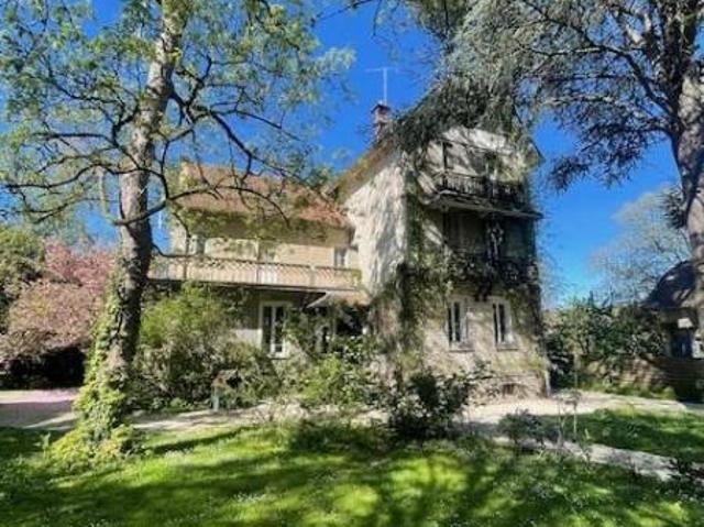 Maison en vente à Bourron Marlotte, Île de France, 1450 €