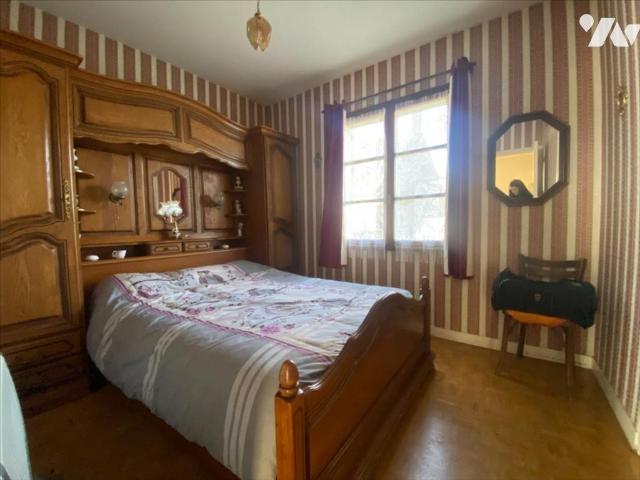 Maison en vente à Boussac, Bretagne, 190000€