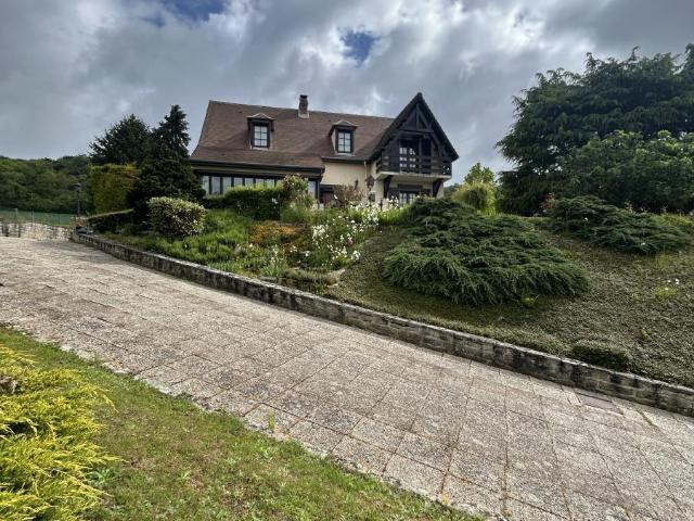 Maison en vente à Blaincourt lès Précy, Hauts de France, 420000€