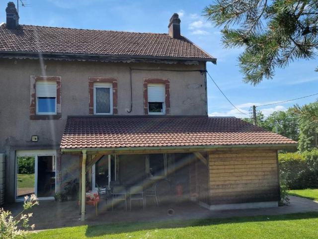 Maison en vente à Bruyères, Grand Est, 179180€