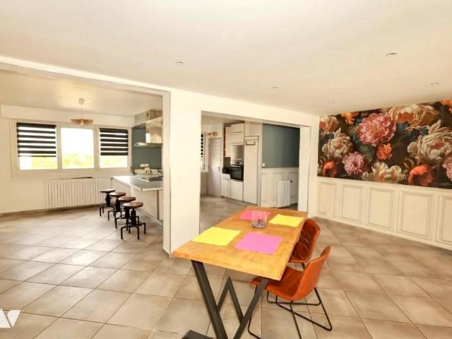 Maison en vente à Cambrai, Hauts de France, 374000€