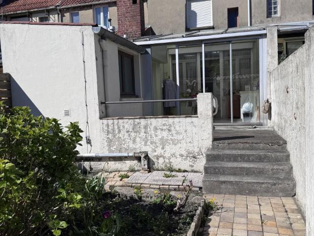 Maison en vente à Calais, Hauts de France, 115460€
