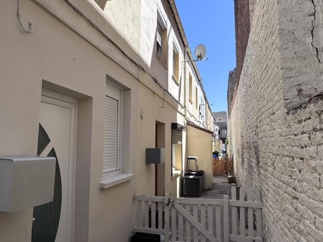 Maison en vente à Calais, Hauts de France, 23600€