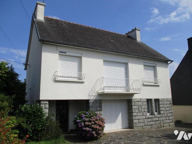 Maison en vente à Carhaix Plouguer, Bretagne, 137150€
