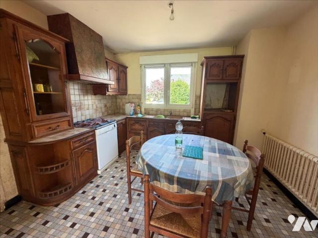 Maison en vente à Cast, Bretagne, 111300€