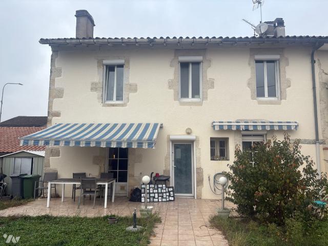 Maison en vente à Casteljaloux, Nouvelle Aquitaine, 198550€