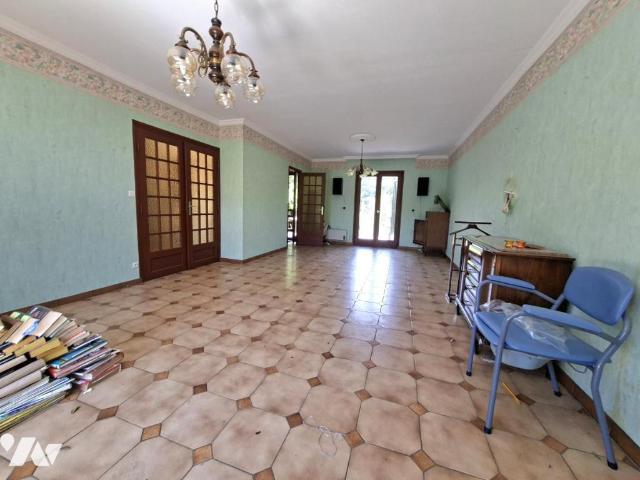 Maison en vente à Cauchy à la Tour, Hauts de France, 187200€