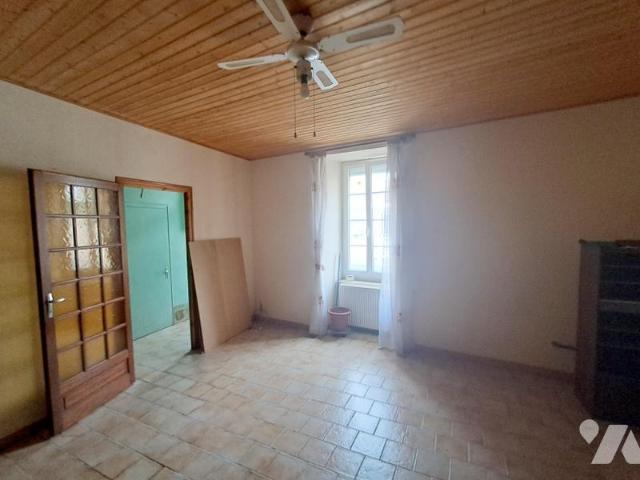 Maison en vente à Châtaigneraie, Pays de la Loire, 80000€