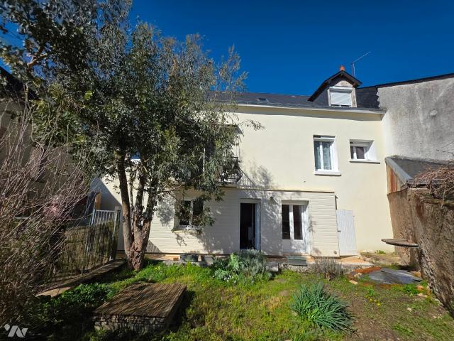 Maison en vente à Château Renault, Centre Val de Loire, 166320€