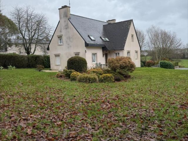 Maison en vente à Châteaulin, Bretagne, 340000€