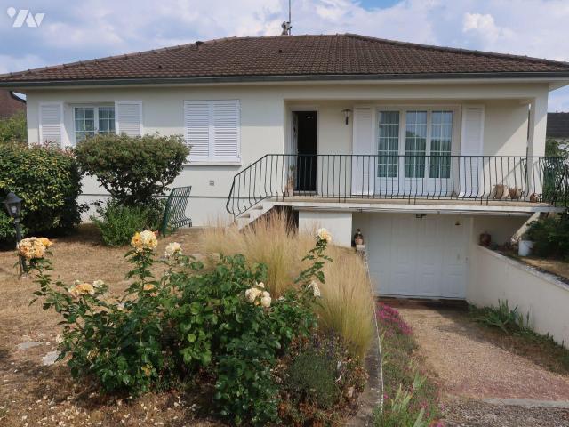 Maison en vente à Châtellerault, Nouvelle Aquitaine, 151960€