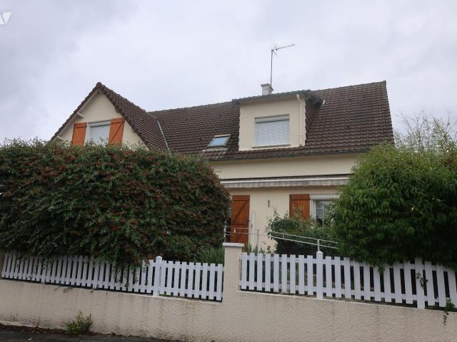 Maison en vente à Châtellerault, Nouvelle Aquitaine, 220000€