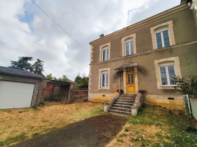 Maison en vente à Chauvigny, Nouvelle Aquitaine, 79800€
