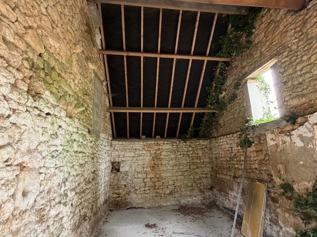 Maison en vente à Chailloué, Normandie, 22400€