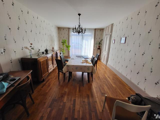 Maison en vente à Champagnole, Bourgogne Franche Comté, 187680€
