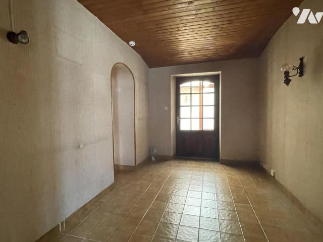 Maison en vente à Chantonnay, Pays de la Loire, 143100€