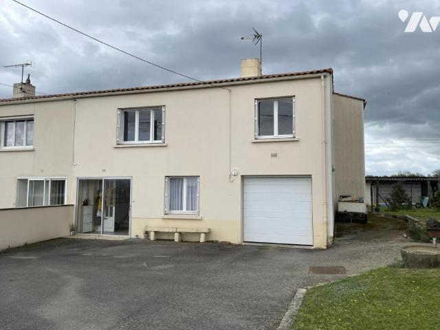 Maison en vente à Chantonnay, Pays de la Loire, 150000€