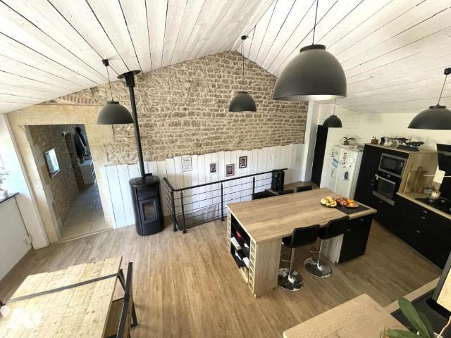 Maison en vente à Chantonnay, Pays de la Loire, 215250€
