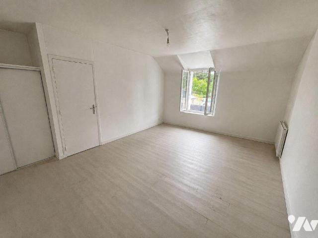 Maison en vente à Chapelle de Brain, Bretagne, 130250€