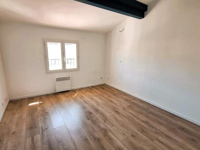 Maison en vente à Charleval, Provence Alpes Côte d'Azur, 219050€