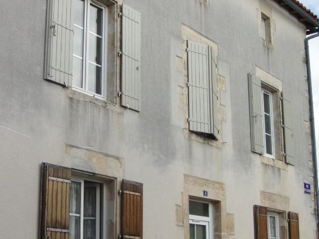 Maison en vente à Chef Boutonne, Nouvelle Aquitaine, 85600€